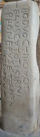 Fig. 9 : Margam, Glamorganshire, Abbey Museum, inscription de Boduocus, fils de Catotigirnus