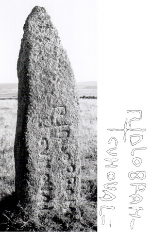 Fig. 12 : Morvah, Cornouailles, Mên Scryfa, inscription de Rialobranus, fils de Cunovalus