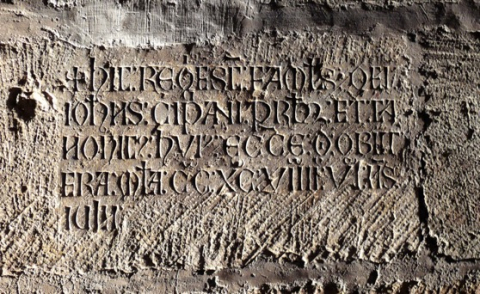 Fig. 3 : Inscription funéraire de Jean, cathédrale de León