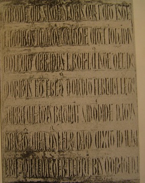Fig. 7a : Inscription funéraire du chanoine Juan, Cathédrale d’Oviedo