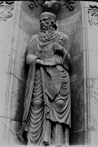 Fig. 5 : Fidenza (Italie), Portail de la cathédrale San Donnino. Détail de la statue d’Antelami, Ézéchiel, entre 1210 et 1218