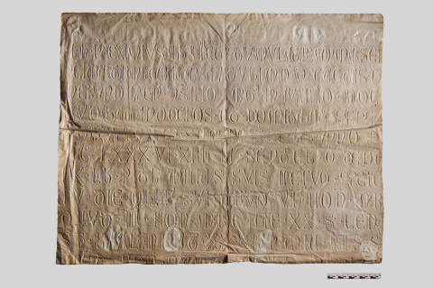 Fig. 8 : Estampage de l’inscription de Pierre Arnaud à Vienne.